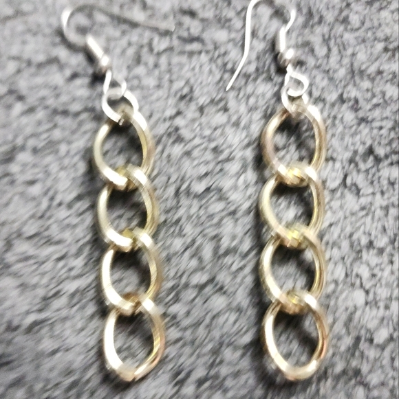 Goldtone Chain-Link Dangle Earrings - Picture 2 of 2